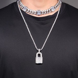 Collier de luxe inspiré des créateurs de bijoux, pendentif médaillon plaqué or, serti de zircons, pour femme, pendentif médaillon diamanté - Product Image 5