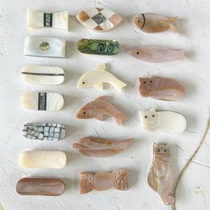 Porta Palillos Creativo Estilo Japonés con Perlas y Opción de Logotipo Personalizado para Uso Doméstico, Hotelero y en Restaurantes - Product Image 1