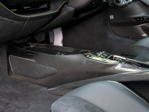 Ferrari <span class=keywords><strong>SF90</strong></span> pezzi Auto stile OEM accessori Auto in fibra di carbonio a secco accessori per Auto pannello di controllo interno del centro del cambio Ferrari <span class=keywords><strong>SF90</strong></span> - Product Image 2