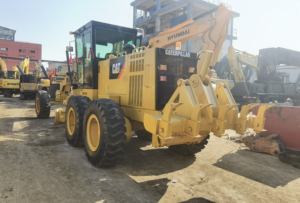 Graduadora Caterpillar Cat 140H usada a la venta original con componente de motor central - Product Image 6