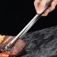 Pinces à barbecue en acier inoxydable robustes de 18 pouces, pinces de cuisson extra longues avec bords festonnés pour la cuisson de la viande et du dindon de grande taille