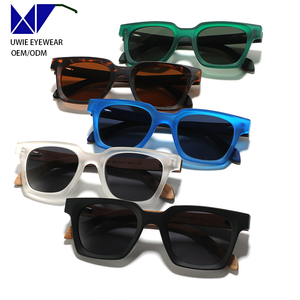 Lunettes polarisées surdimensionnées à monture intégrale en PC, branches en bois, vertes, taille 47-23-138 |   Look classique |   Lentilles polarisées anti-UV - Product Image 1