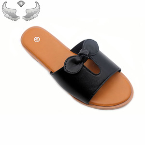 Pantofole da donna basse da esportazione di alta qualità e sandali <span class=keywords><strong>con</strong></span> <span class=keywords><strong>fiocchi</strong></span> stile Beachwear pantofole da donna da indossare all'esterno - Product Image 4