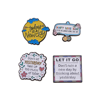 Bros Pin Hewan Tema Kuda & Pegasus Berlapis Emas dari Paduan Seng dengan Enamel Lunak dan Cetak UV, Aksesori Fashion, Tersedia dalam Stok