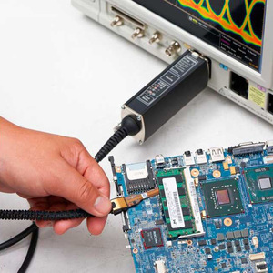 เครื่องวัดสัญญาณดิจิตอลแบบพกพา Tektronix Mso/DPO70000DX ออสซิลโลสโคปแบบฟลูออเรสเซนต์  ประสิทธิภาพสูงสำหรับการวัดทางอิเล็กทรอนิกส์ - Product Image 2