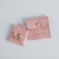 Pochette à Bijoux en Microfibre Rose avec Bouton pour Emballage, Carte de Présentation Boucles d'Oreilles et Colliers, et Ensemble de Coussinets de Présentation de Bijoux