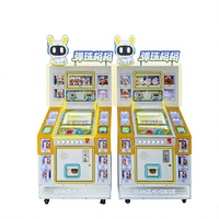 Machine de flipper capsule moderne avec lanceur de billes mécanique et portes de casiers à prix à ouverture automatique pour parcs d'attractions à fort trafic