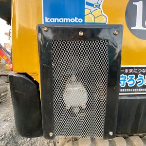 Mini-excavatrice Komatsu PC20mr d'occasion sans aucun dommage visible, idéale pour la location ou l'usage domestique - Product Image 6
