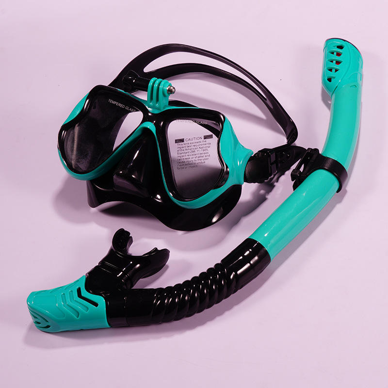 ดำ เขียว