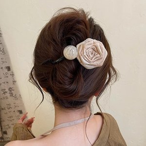 Vente en gros de pinces à <span class=keywords><strong>cheveux</strong></span> pour femmes, accessoire de coiffure, <span class=keywords><strong>pince</strong></span> torsadée en chignon avec dos en plastique, ruban séché artistique, fleur de rose - Product Image 3