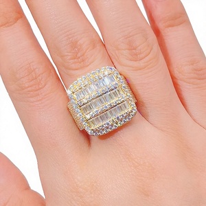 Bague personnalisée romantique hip-hop en moissanite brillante, argent sterling 925 plaqué or, pour mariage, fiançailles, anniversaire, cadeau - Product Image 1