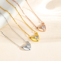 Vente en gros de mode personnalisée en argent 925 haut de gamme plaqué or en forme de cœur avec zircon collier de bijouterie fine pour femmes