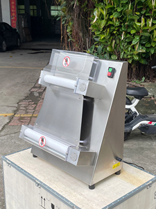 Base commerciale professionnelle de <span class=keywords><strong>pizza</strong></span> de comptoir de laminoir de rouleau de pâte faisant la Machine pour le moteur de composant de noyau d'utilisation domestique - Product Image 2