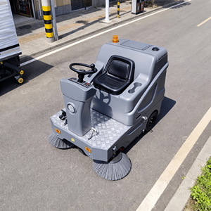 COTS 1-5, Barredora Autopropulsada de Pisos y Carreteras con Batería de 48V 73Ah, Nueva y Más Vendida - Product Image 5