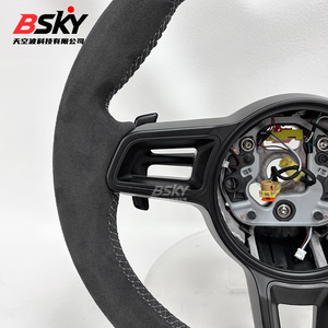 Volant en daim à cinq boutons pour <span class=keywords><strong>Porsche</strong></span> <span class=keywords><strong>911</strong></span> 991 992 Cayenne 958 987 996 997 987 958 Boxster 986 Panamera 970 Taycan Macan - Product Image 2