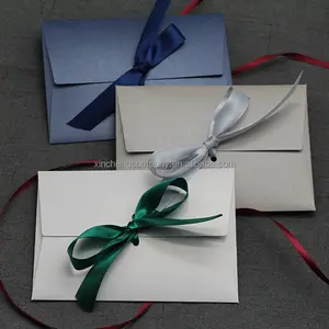 Imballaggio di buste di carta per spedizioni di lettere regalo di piccole carte di carta Laser di lusso con Logo personalizzato