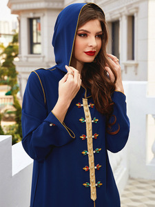 Abito da donna blu navy con cappello in vetro cucito a mano e dettagli dorati - Product Image 6