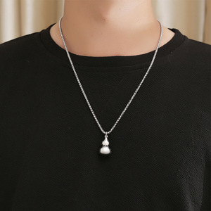 Collar con colgante de calabaza de estilo chino, amuleto de la suerte con característica Fu de acero inoxidable para hombres SP958 - Product Image 4