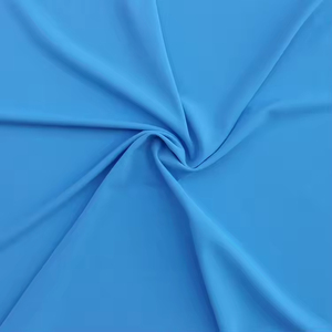 Tejido de punto elástico ultra suave y transpirable para mujer Zeal, 83% nailon reciclado, 17% elastano, estilo jersey anti-UV para vestidos y lencería. - Product Image 5