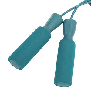 Cuerda de Saltar Ajustable con Mango de Plástico y Base de Madera para Entrenamiento en Gimnasio, Uso Regular, Unisex - Product Image 6