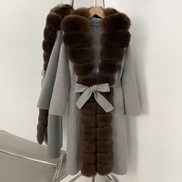 Manteau long d'hiver élégant pour femme en laine double face avec col en vraie fourrure de renard, ceinture et bordure en fourrure de renard véritable