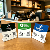 Panneaux verticaux personnalisés avec code QR, puces NFC pour codes QR, cartes d'accès sans contact, supports d'affichage NFC pour réseaux sociaux