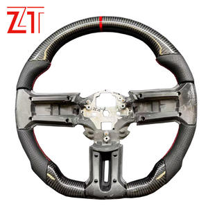 Le volant en fibre de carbone <span class=keywords><strong>GT</strong></span> Red <span class=keywords><strong>Line</strong></span> de la <span class=keywords><strong>Ford</strong></span> Mustang convient aux modèles 2012 à 2014 - Product Image 1