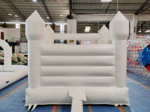 Trampoline de château blanc en PVC à prix d'usine pour les décorations de mariage et de célébration en plein air - Product Image 4