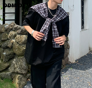 Camiseta chal a cuadros con bloqueo de color hecha a medida de marca de moda de calle para hombre patrón sólido - Product Image 4