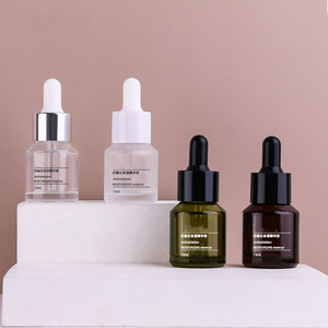 Frasco cuentagotas <span class=keywords><strong>de</strong></span> vidrio ámbar esmerilado transparente verde <span class=keywords><strong>de</strong></span> 15ml al por mayor con cuentagotas <span class=keywords><strong>de</strong></span> goma blanca para máscara <span class=keywords><strong>de</strong></span> aceite <span class=keywords><strong>de</strong></span> esencia a buen <span class=keywords><strong>precio</strong></span> - Product Image 2