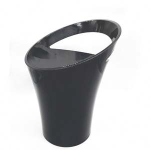 Vente en gros seau à glace en plastique avec logo personnalisé Bar Party 4L à connexion biseautée - Product Image 1