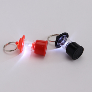 Cadeaux personnalisés 2025 Porte-clés LED personnalisé OEM Lanterne de camping en plein air Porte-clés électronique promotionnel - Product Image 6