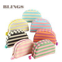 Vente en gros de pochette d'organisation cosmétique à fermeture éclair à rayures de haute qualité trousse de maquillage de voyage personnalisée en toile avec cordon de serrage eau moelleuse