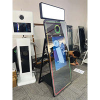Décoration de mariage de luxe lumière de scène miroir carré rond Ipad photomaton façade Selfie vidéo accessoires gratuits miroir