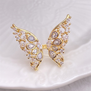 Anillo Ajustable de Mariposa Delicado Chapado en Oro para <span class=keywords><strong>Mujer</strong></span> con Circonita Cúbica Micro Pavé, Anillo de Compromiso de Moda - Product Image 5