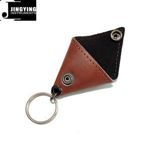 Jingying 2025, оптовая продажа с фабрики, матовая воловья кожа + микрофибра, треугольная сумка для гитары с цепочкой для ключей, аксессуары для гитары - Product Image 6