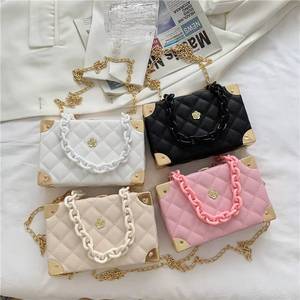 Vintage Style Fashionable Ladies' Chain Decoration Durable Portable Foldable Anti-Theft Luxury Designer Handbag 2021 - Product Image 1