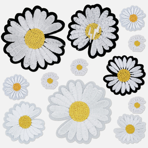 Parche Bordado de Flores, Parches de Bordado de Margaritas Blancas para Coser o Planchar en Ropa Personalizada - Product Image 4