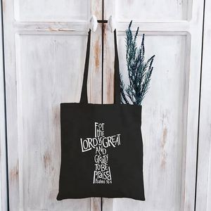 Sac fourre-tout personnalisé pour femme, esthétique chrétienne, en toile de coton, avec verset biblique, idéal pour l'église ou comme cadeau - Product Image 1