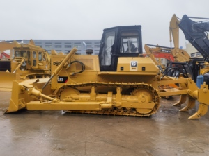 รถดันดินแคตเตอร์พิลลาร์มือสองคุณภาพสูง รถดันดินตีนตะขาบ CAT D6G มือสอง รถดันดิน CAT มือสอง มีสินค้าในสต็อก - Product Image 5