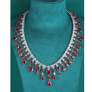 Nuova Collezione: Collana in <span class=keywords><strong>Argento</strong></span> <span class=keywords><strong>925</strong></span> con Rubino Sintetico a Goccia d'<span class=keywords><strong>Acqua</strong></span> Scintillante, Gioiello Classico di Lusso per Matrimoni - Product Image 1