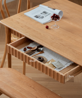Mobilier au design moderne Salle à manger Table de salle à manger moderne et luxueuse en bois massif