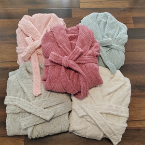 Peignoirs de luxe en gros pour hommes et femmes, peignoirs d'hiver en polaire, <span class=keywords><strong>col</strong></span> châle, peignoirs de spa en peluche douce avec marque personnalisée - Product Image 2