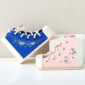 Zapatos <span class=keywords><strong>de</strong></span> madera educativos con cordones <span class=keywords><strong>para</strong></span> bebés <span class=keywords><strong>de</strong></span> 1 a 3 años, juguete cognitivo <span class=keywords><strong>de</strong></span> aprendizaje temprano <span class=keywords><strong>para</strong></span> el entrenamiento <span class=keywords><strong>de</strong></span> la motricidad fina <span class=keywords><strong>de</strong></span> la mano - Product Image 1