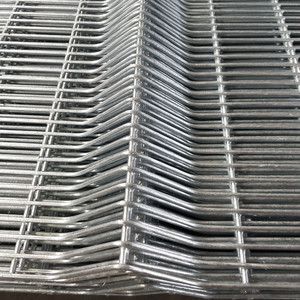 358 valla de malla de alta seguridad prisiones fácil montaje a prueba de putrefacción bobinas de alambre de afeitar marco galvanizado en caliente rollos de valla de granja cuadrada - Product Image 5