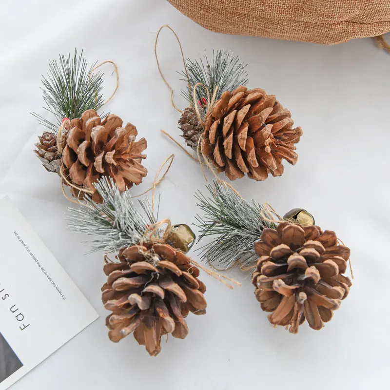 Adornos de árbol de Navidad de madera, cono de pino, 60mm