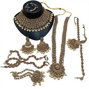 Conjunto de Collar y Aretes de Novia Étnicos Chapados en Oro, Maang Tikka, Joyería de Moda Hecha a Mano para Boda, Compromiso, Aniversario - Product Image 1