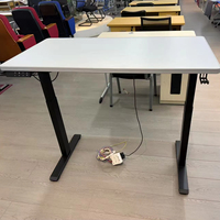 Bureau de travail électrique réglable en hauteur, table assis-debout avec plateau en MDF de 120*60 cm et cadre antirouille, vente en gros d'usine