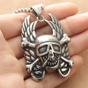 Collar de Hombre de Acero Inoxidable con Colgante de Calavera Alada, Diseño Geométrico Retro 190140 - Product Image 3