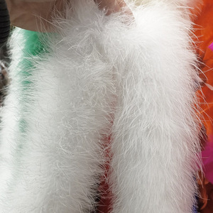 Oferta: Boa de <span class=keywords><strong>Plumas</strong></span> de Marabú Turcas Coloridas de 40 g, <span class=keywords><strong>Plumas</strong></span> Blancas para Decoración de Vestidos de Fiesta y Bodas - Product Image 3